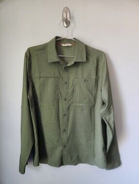 Simms Challenger Long Sleeved Button Front Short Green Men's Size Small NWOT